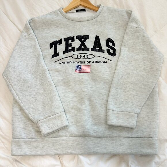 SHEIN Gray Texas Graphic Sweatshirt Women’s Medium USA Flag Pullover Crewneck - Picture 1 of 7